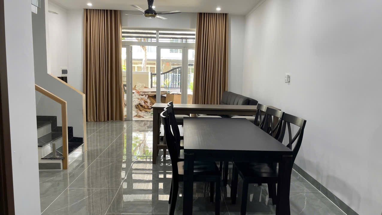 Nhà vườn cho thuê Ecolakes Mỹ Phước, Bình Dương 4PN giá 17 triệu - Nội thất mới hoàn thiện!