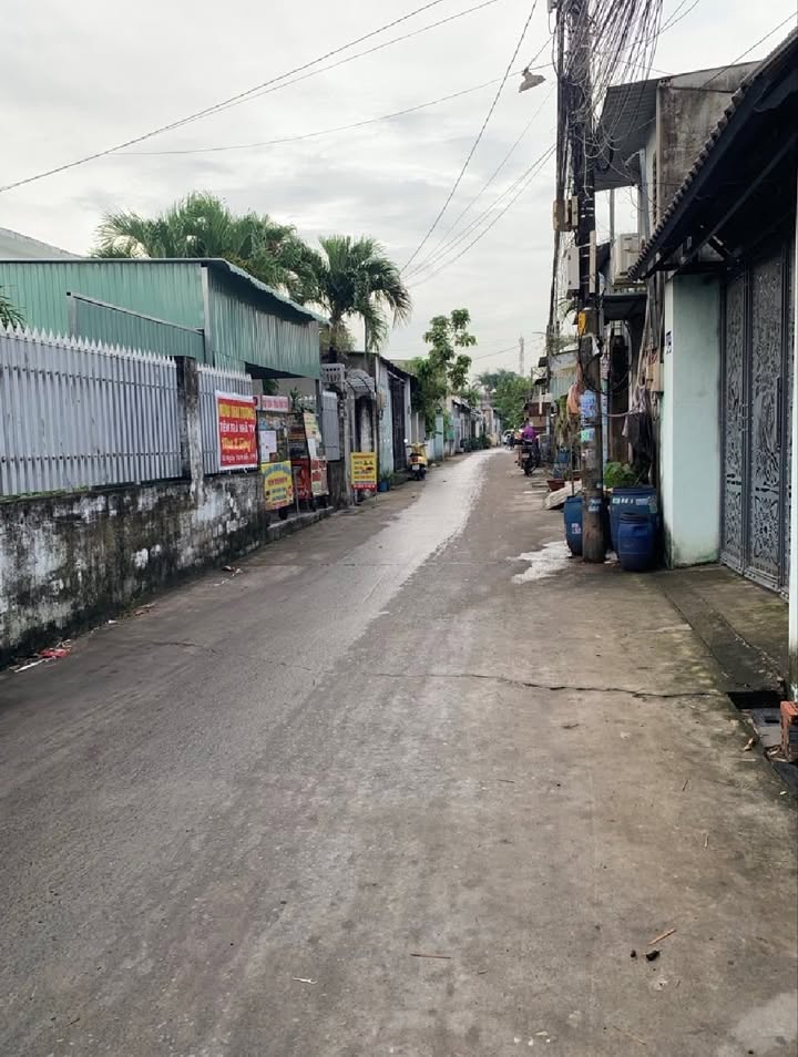 Nhà gần Ga Metro Suối Tiên, quận 9, 100m² giá chỉ 2 tỷ - Đầu tư sinh lời!