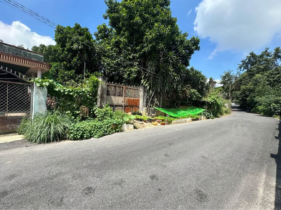 Đất thổ cư 380m² tại Định Hoà - Giá chỉ 4,8 tỷ - Mặt tiền đường nhựa rộng rãi