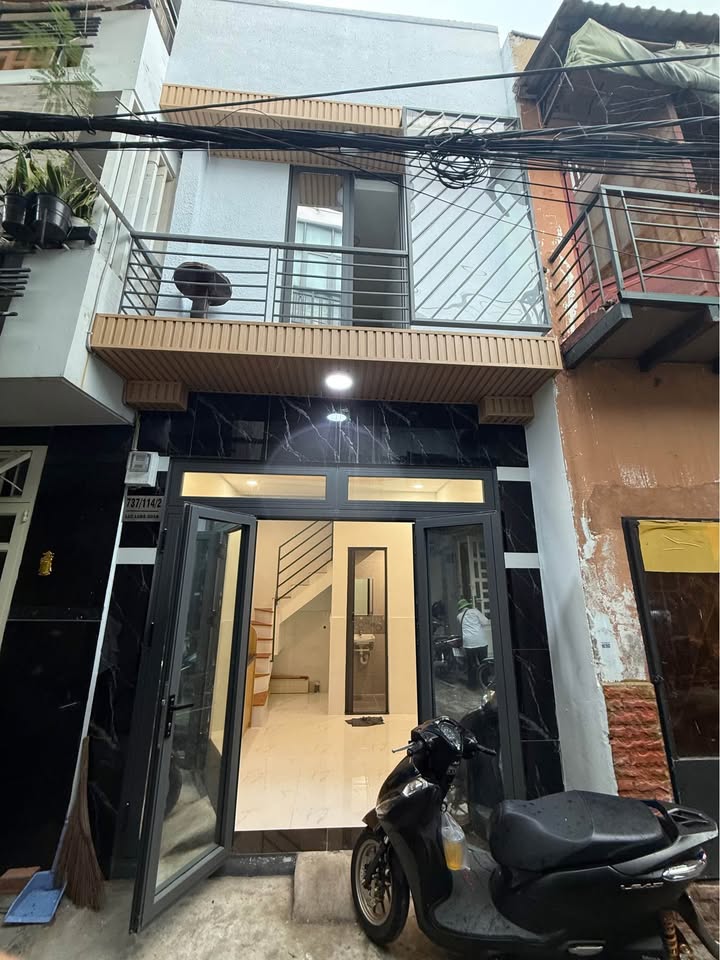 Nhà đẹp Tân Bình 14m² - Sổ hồng riêng, giá thỏa thuận!