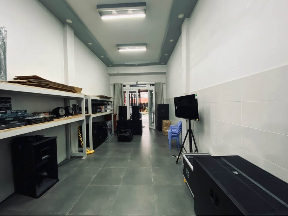 Nhà mặt tiền Trần Hưng Đạo, Tân Phú - 106.2m² giá 17.5 tỷ - Vị trí đắc địa, pháp lý rõ ràng!