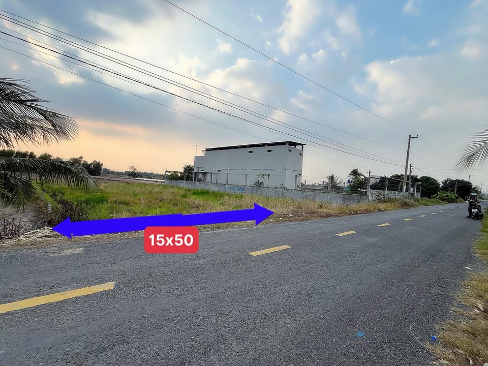 Đất nền Kênh Trà Cú Thượng, Đức Huệ, 750m² - Giá chỉ 990 triệu!