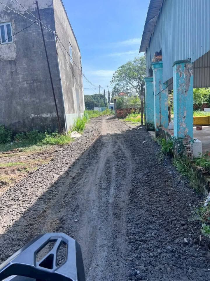 Đất nền 475m² mặt tiền khu phố 4, thị trấn Đức Hòa - Giá chỉ 2.15 tỷ!