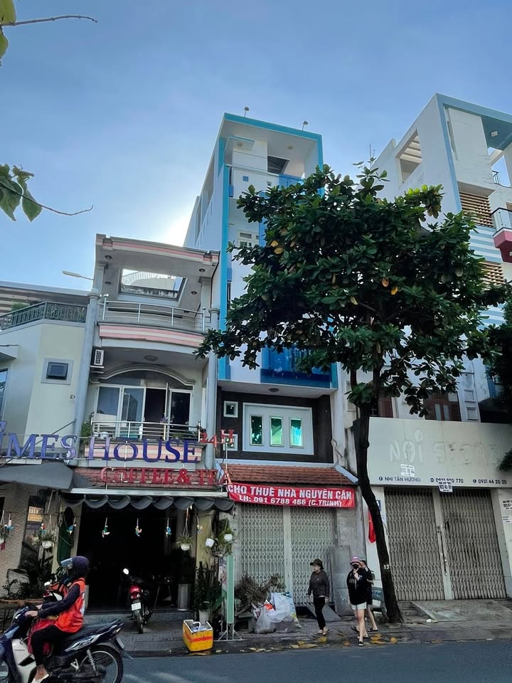 Nhà cho thuê Tân Hương, Tân Phú 250m² giá 28 triệu - Phù hợp cho gia đình và văn phòng!
