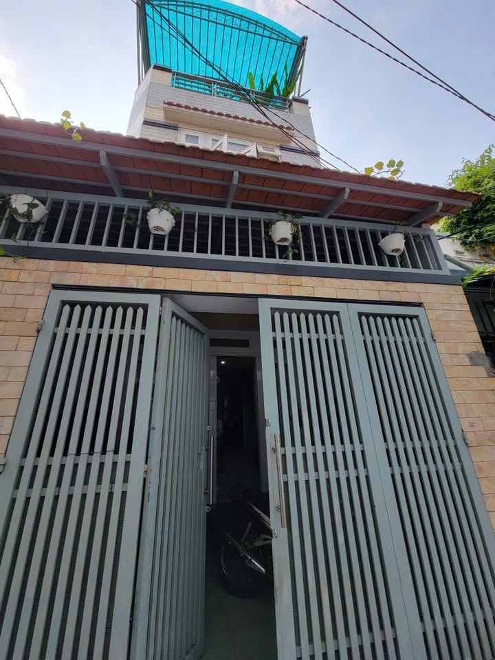 Nhà cho thuê hẻm Dương Thiệu Tước, Tân Phú 81m² giá 16 triệu - Full nội thất, nhận ngay!