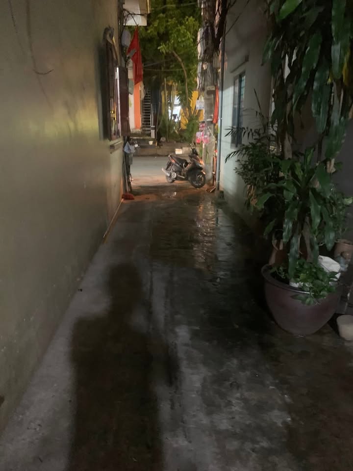 Nhà cho thuê phố Tô Hiệu 180m² giá 8.5 triệu - Thiết kế thông thoáng, an ninh tốt!