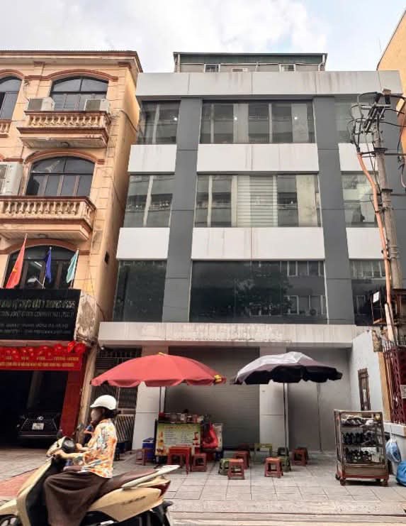Cho thuê mặt tiền Chùa Láng, Đống Đa - 60m², thang máy, phù hợp kinh doanh