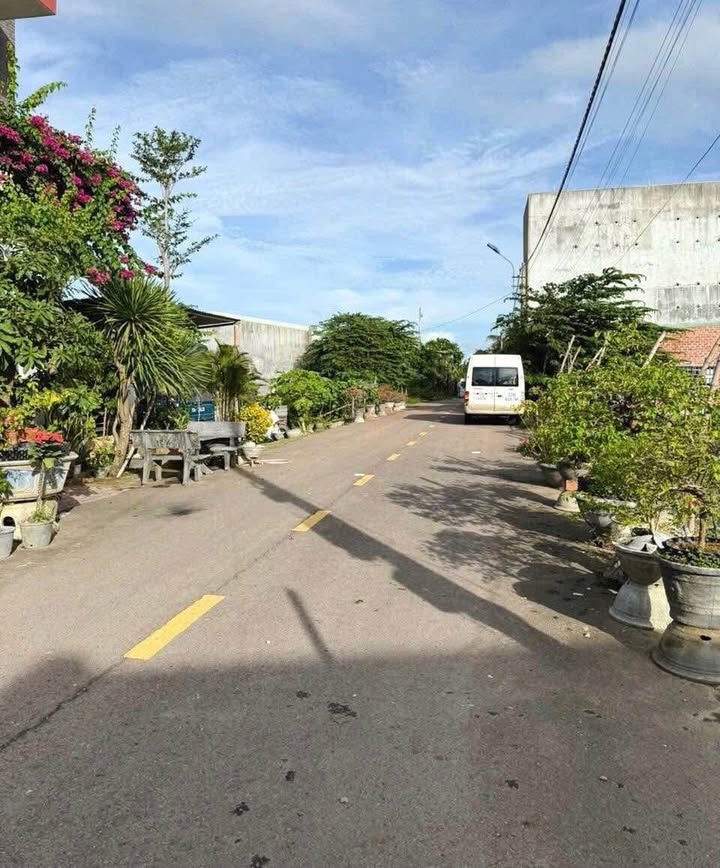 Đất mặt tiền đường Phò An, Nhơn Hưng, An Nhơn 100m² - Giá chỉ 700 triệu!