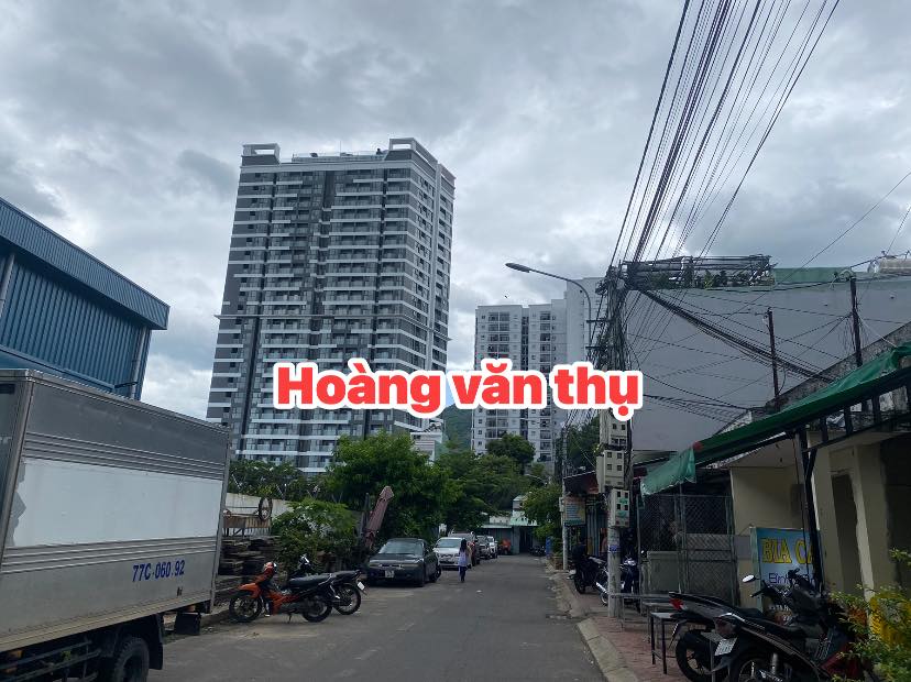 Nhà riêng Hoàng Văn Thụ, Quy Nhơn 100m² giá 5.6 tỷ - Đường ô tô đậu thoải mái!