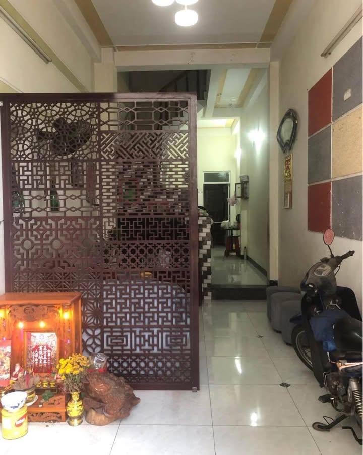 Nhà hẻm 2 tầng Quang Trung Quy Nhơn 49m² giá 3 tỷ - Sổ đỏ chính chủ!