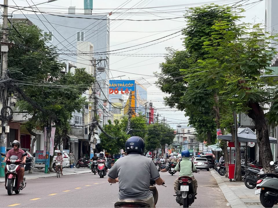 Cho thuê nhà nguyên căn Trần Hưng Đạo, Quy Nhơn 100m² - Vị trí đắc địa kinh doanh!