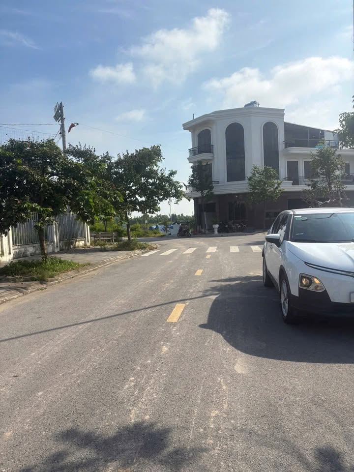 Đất nền KDC Sòi, Đồng Sơn, Bắc Giang 80m² giá 4 tỷ - View sân bóng đẹp!