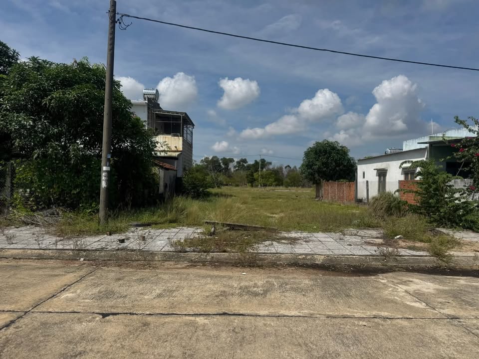 Đất nền Thăng An, Bình Dương 300m² giá 2.925 tỷ - Sổ đỏ chính chủ, vị trí đắc địa!