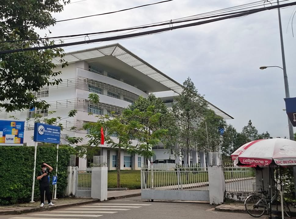 Đất 2 mặt tiền đường Võ Văn Hát, Thủ Đức 734m² giá 27.5 tỷ - Cơ hội đầu tư hấp dẫn!