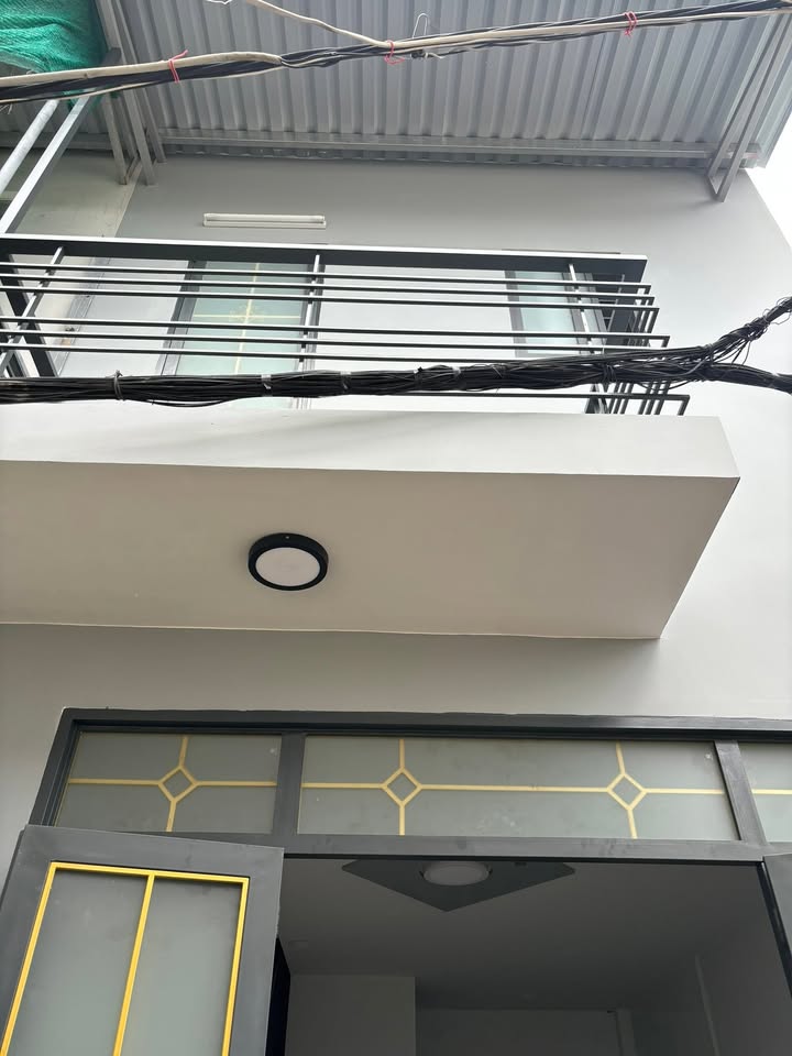 Nhà 1 trệt 1 lầu hẻm ô tô thông Phường Phước Long B, Thủ Đức 17m² giá chỉ 1.55 tỷ - Cơ hội đầu tư tuyệt vời!