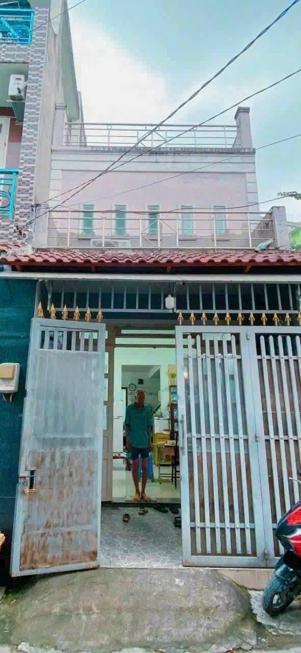 Nhà phố quận 8 109m² giá 869 triệu - Bán gấp chính chủ, vào ở ngay!