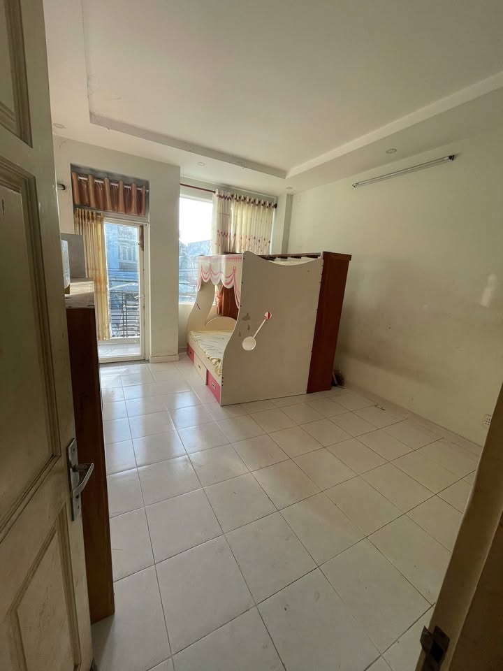 Nhà mặt tiền Tân Thới Nhất, quận 12, 80m² giá 10 triệu - Cơ hội tuyệt vời cho kinh doanh!