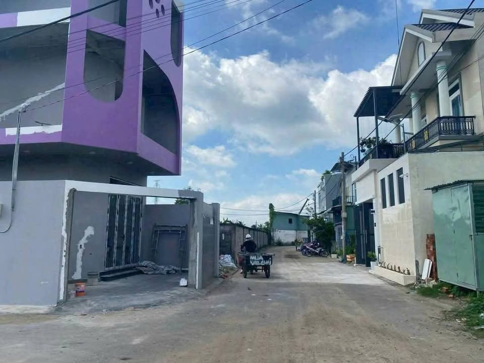 Đất nền hẻm 1693 Nguyễn Duy Trinh 50.1m² giá 3.25 tỷ - Cơ hội đầu tư tuyệt vời!