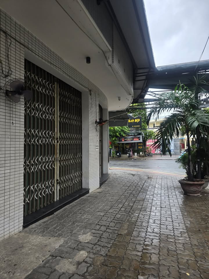 Nhà mặt tiền Quang Trung, Hải Châu, Đà Nẵng 210m² - Vị trí kinh doanh đắc địa!