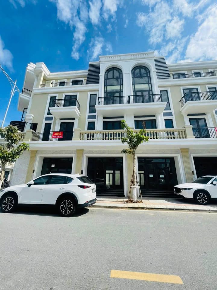 Nhà mặt đường Golden Point 67m² giá 7 triệu - Kinh doanh đắc địa!