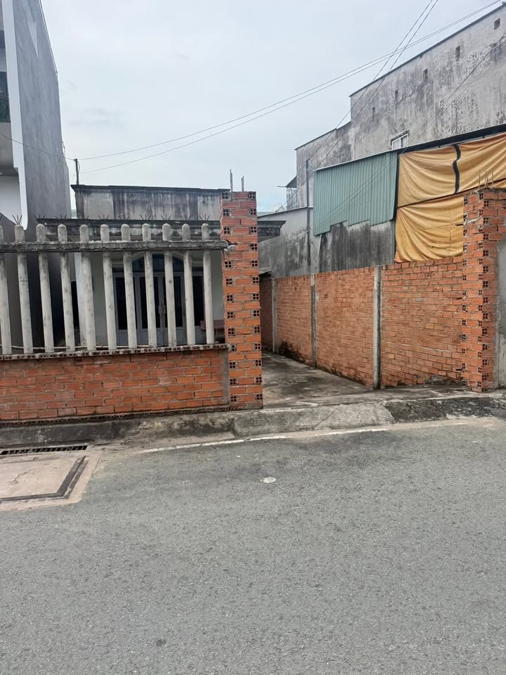 Đất nền Tân Hiệp, Hóc Môn 195m² giá 5.2 tỷ - Tiềm năng đầu tư lớn!