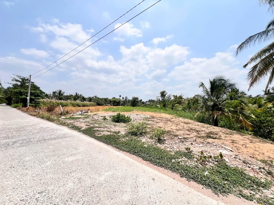 Đất thổ cư mặt tiền đường Hùng Vương, TP Mỹ Tho 315m² giá 1.55 tỷ - Đầu tư sinh lời ngay!