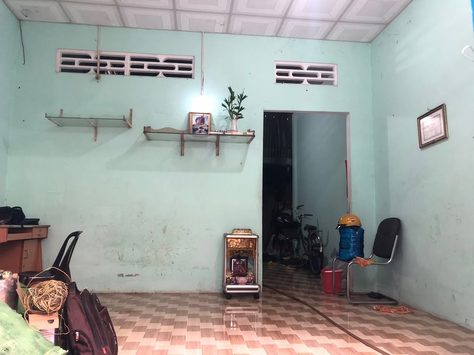Nhà cấp 4 Phường Mỹ Tho 81m² giá 800 triệu - Tiện ích xung quanh đầy đủ!