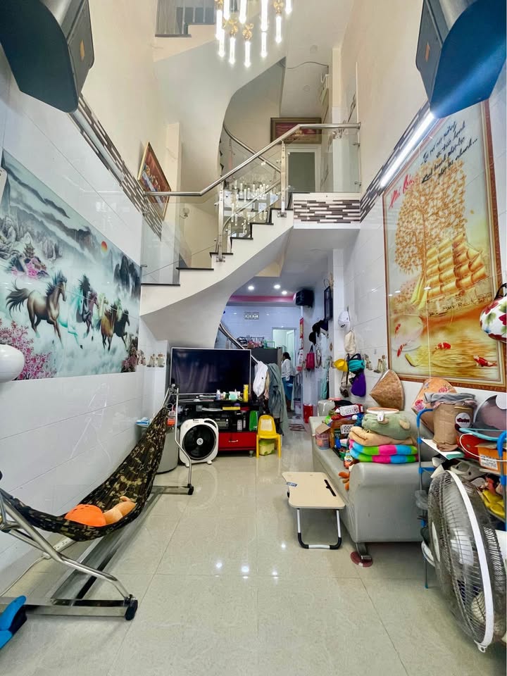 Nhà phố Phường 1, Mỹ Tho 24m² giá 2 tỷ - Gần Vincom, sẵn sàng ở ngay!