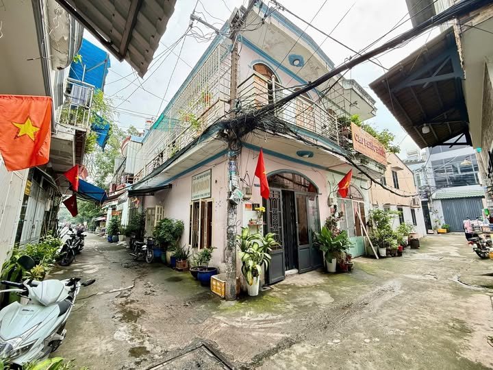 Bán nhà mặt tiền đường B4, phường Tây Thạnh, Tân Phú 44m² giá 5.6 tỷ - Vị trí đẹp, tiện ích đầy đủ!