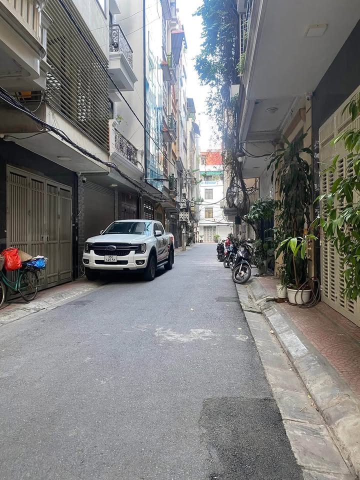 Nhà phố 8 tầng đường Xuân La 64m² giá 25.8 tỷ - Đầu tư sinh lời ngay!