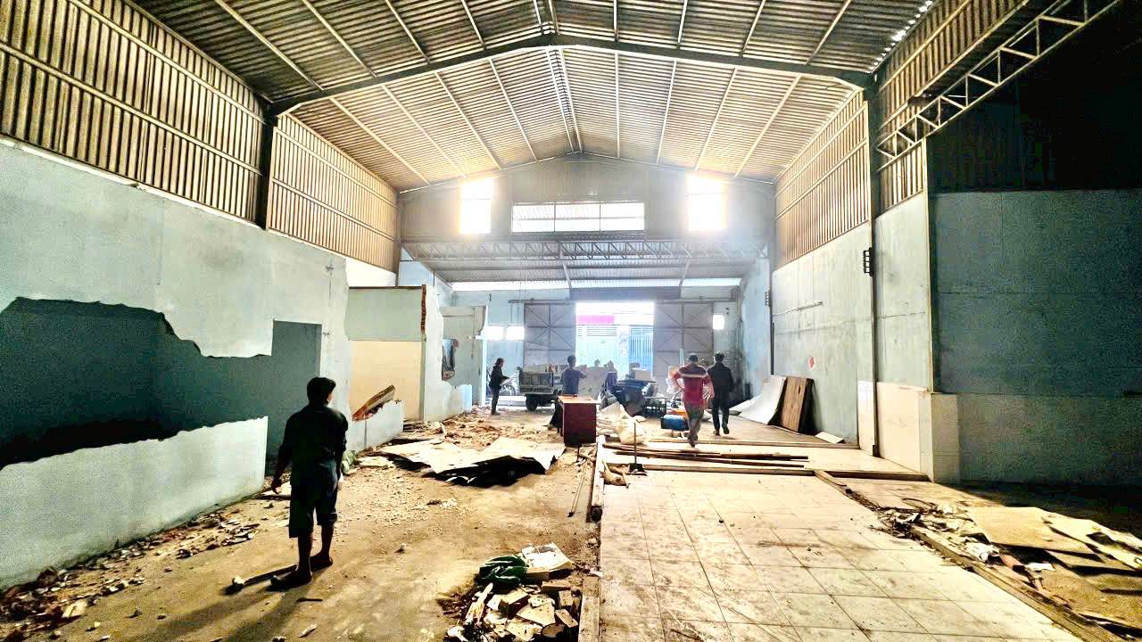 Kho xưởng 300m² Bình Trị Đông A giá 20 triệu - Hoạt động ngay!