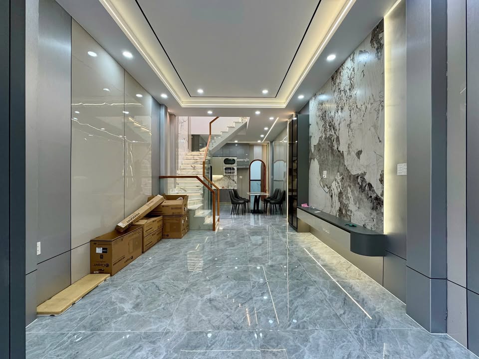 Nhà cho thuê Phạm Văn Bạch, Tân Bình 60m² - Nhà mới 100%, đầy đủ tiện nghi!