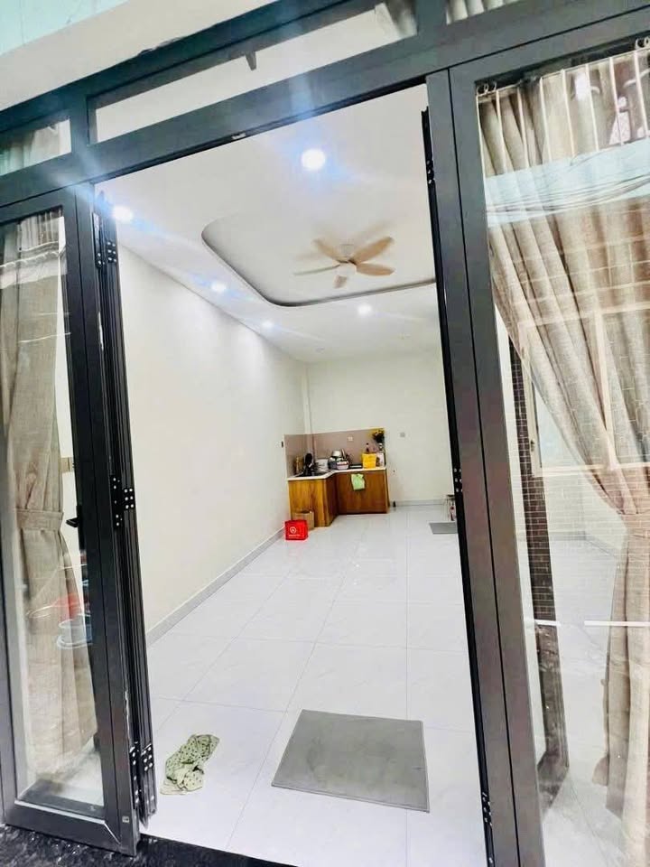 Nhà thuê Tân Bình 28m² giá 7 triệu - Nhà mới, đầy đủ tiện nghi!