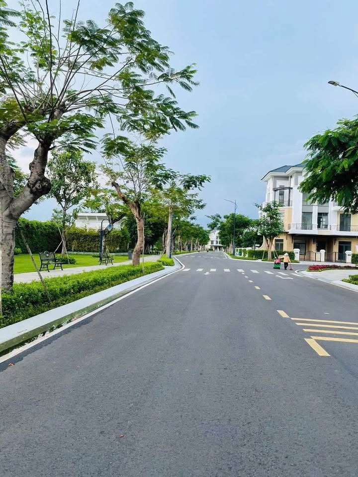 Biệt thự Verosa Park Khang Điền 102m² giá 26 tỷ - Sống đẳng cấp ngay hôm nay!