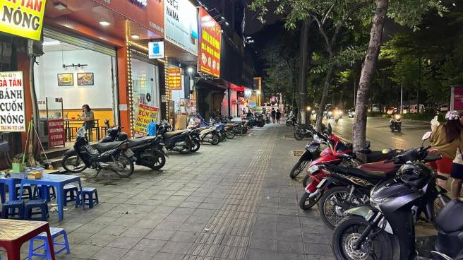 Cho thuê Nhà Mặt Phố Đào Tấn, Ba Đình 50m² giá 40 triệu - Kinh doanh mọi mô hình!