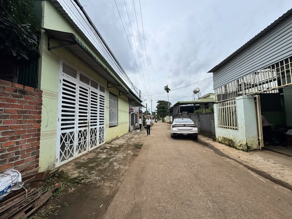 Bán đất Hòa Tiến, Krông Pắc 146m² giá 1.29 tỷ - Tặng nhà ngay trung tâm!