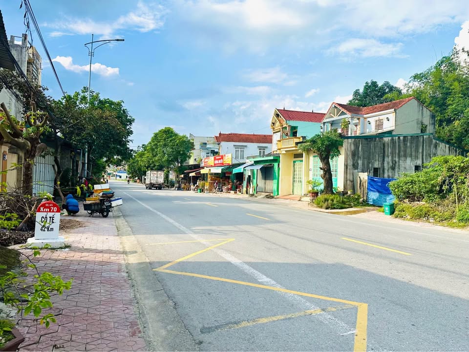 Đất mặt Quốc lộ 45 Đông Sơn 134.4m² giá 2.8 tỷ - Tặng nhà 2 tầng đẹp