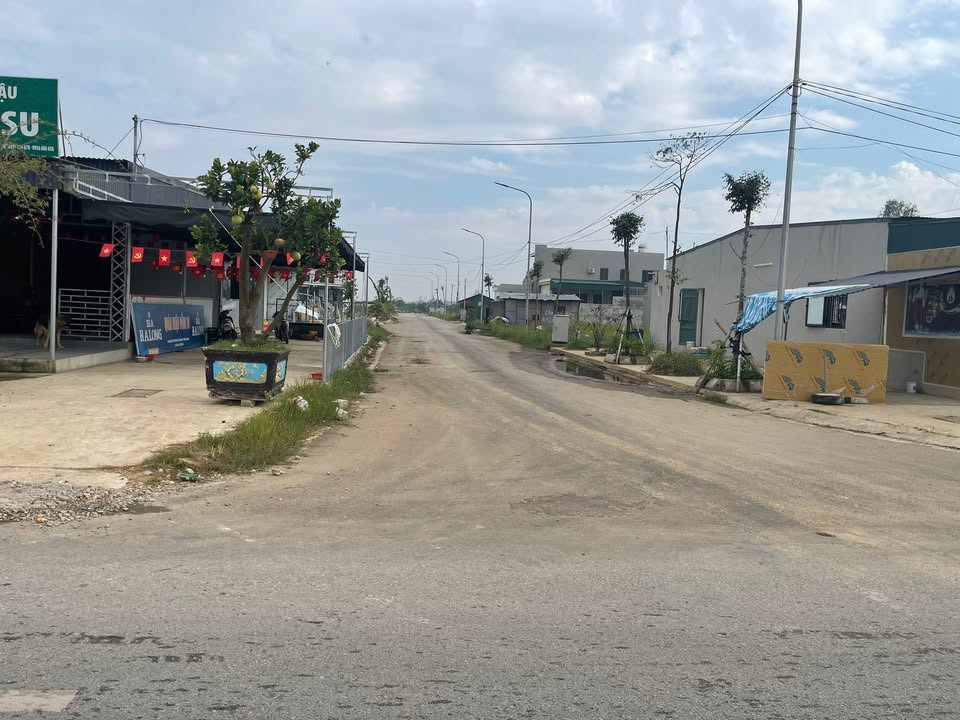 Đất nền khu tái định cư Đồng Su, Sầm Sơn 100m² giá 1.6 tỷ - Vị trí đắc địa đầu tư sinh lời!