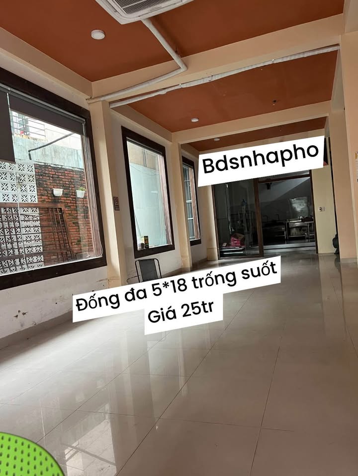 Nhà cho thuê 2 tầng Đống Đa 90m² giá 25 triệu - Vị trí đắc địa ngay ngã tư!
