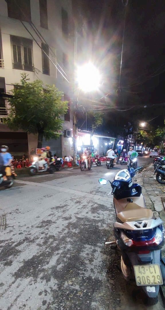 Nhà 2 tầng Hòa Cường - Hải Châu Đà Nẵng 41m² giá 3.65 tỷ - Gần chợ, tiện ích đầy đủ!