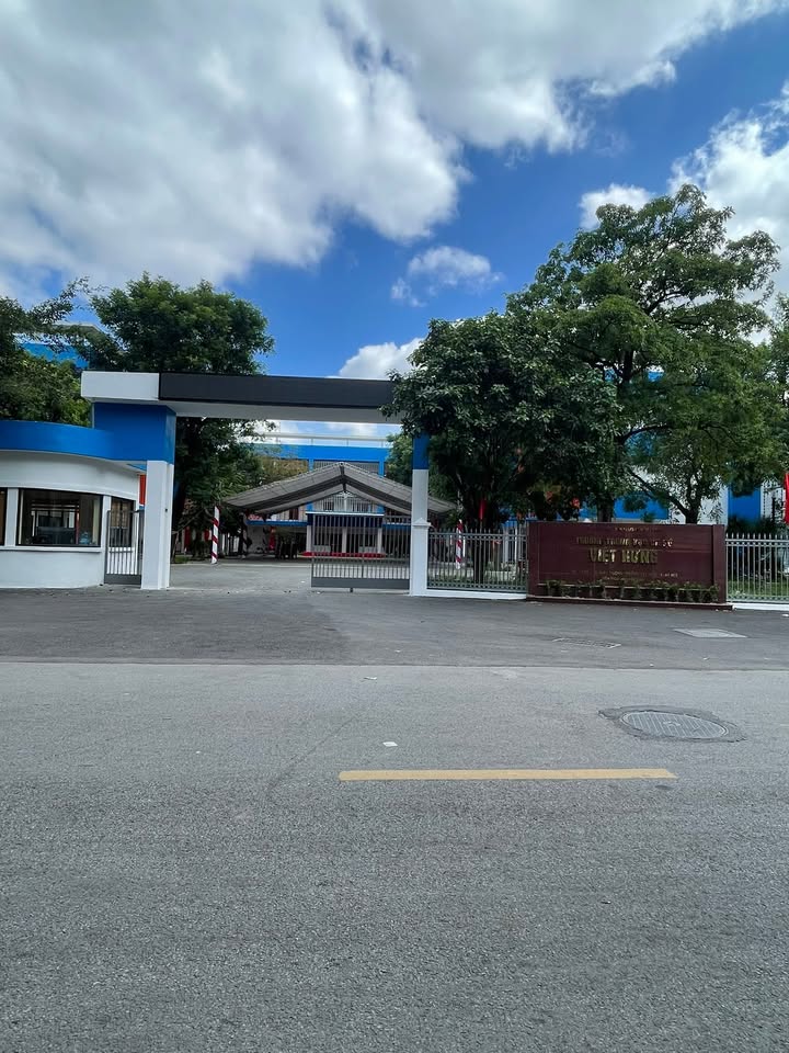 Đất nền Việt Hưng Long Biên 50m² giá 9 tỷ - Đầu tư sinh lời không thể bỏ qua!