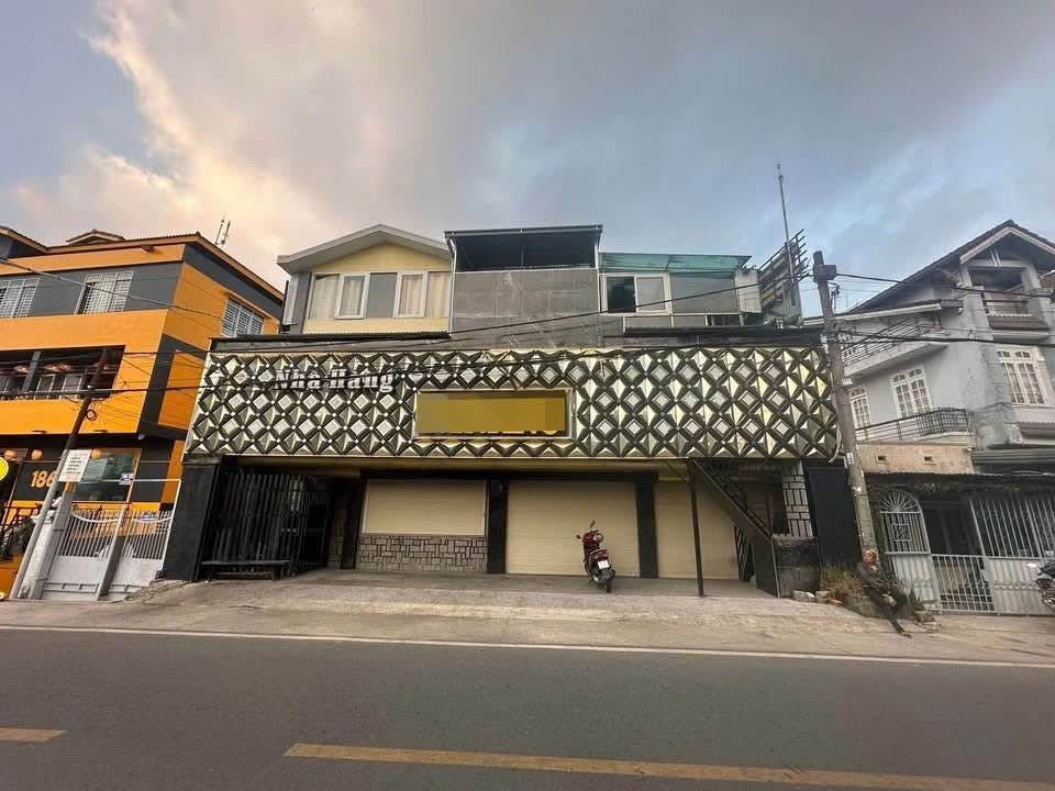 Cho thuê nhà nguyên căn mặt tiền Phạm Ngọc Thạch Đà Lạt 149m² - Kinh doanh đa ngành dễ dàng!