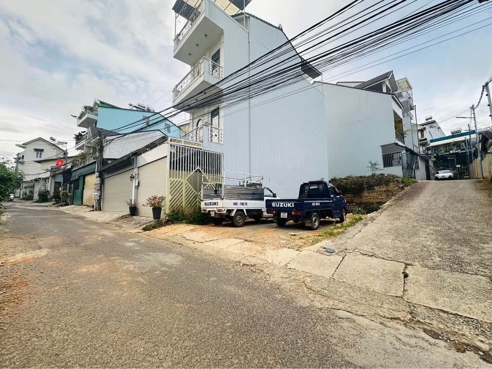 Đất nền đường Nguyễn Trung Trực, Đà Lạt 100m² giá 6 tỷ - Mặt tiền thoáng đãng!