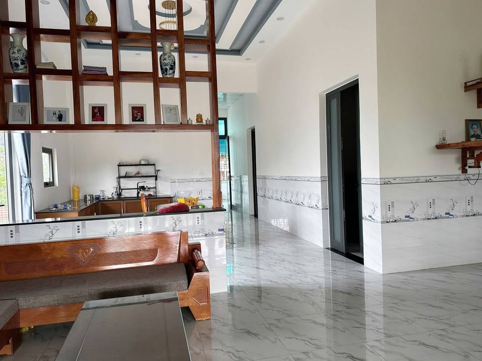 Nhà mặt tiền Nguyễn Tri Phương Bảo Lộc 250m² giá 3.5 tỷ - Không có điểm trừ!