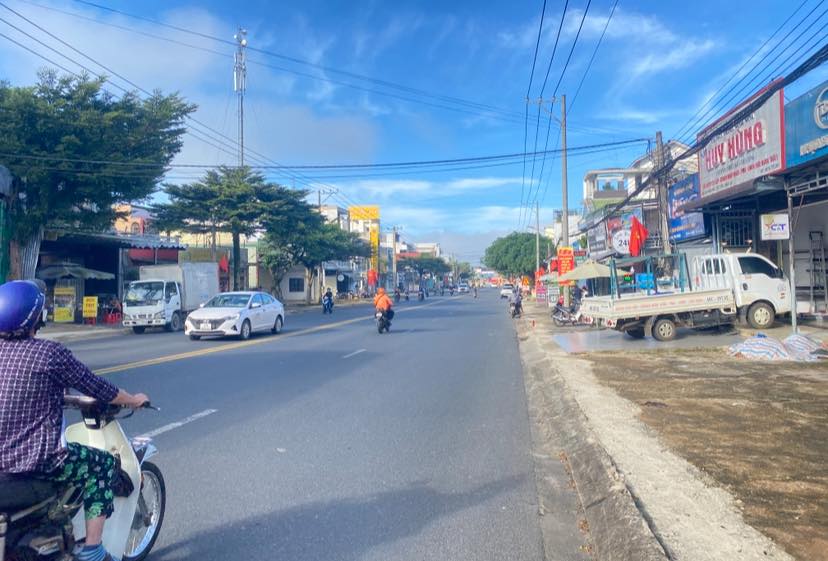 Mặt tiền Trần Phú, Lộc Tiến, Bảo Lộc 340m² giá 10.5 tỷ - Đầu tư sinh lời ngay!