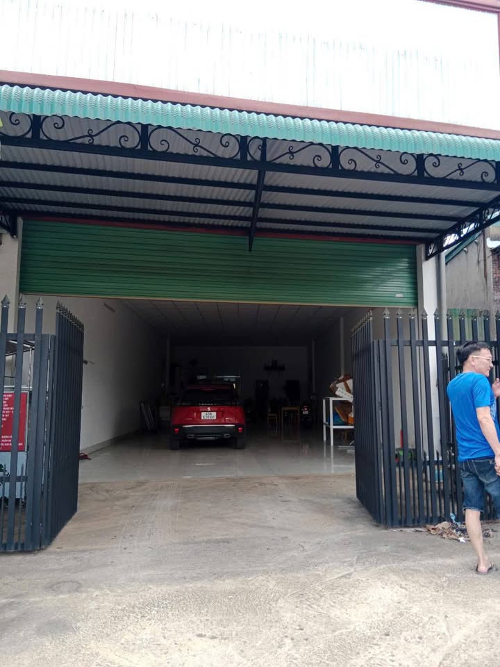 Nhà mặt tiền Nguyễn Văn Cừ, Lộc Sơn, Bảo Lộc 210m² giá 7.2 tỷ - Kinh doanh thuận lợi!