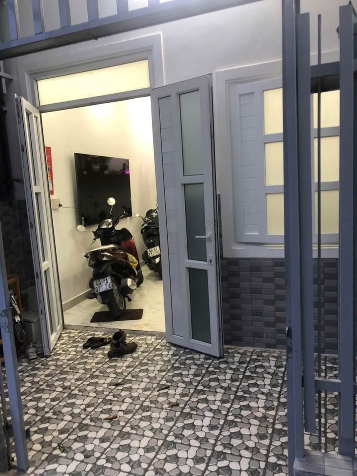 Nhà phố Đặng Thái Thân, phường 3, Đà Lạt 70m² giá 2.2 tỷ - Đường ô tô vào tận nhà!