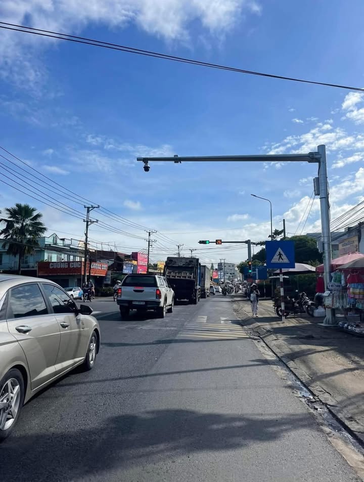 Bán nhà mặt tiền Quốc lộ 20, xã Tân Phú, 270m², giá 6.6 tỷ - Kinh doanh sầm uất!