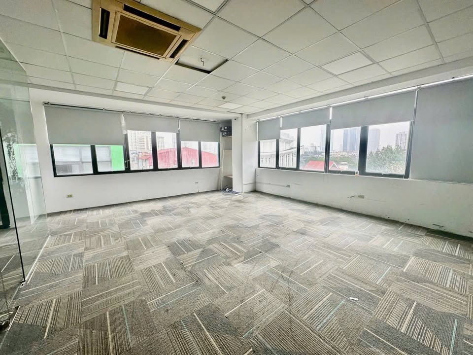 Cho thuê văn phòng mặt phố Huỳnh Thúc Kháng 110m² giá chỉ 28 triệu - Không thể bỏ lỡ!