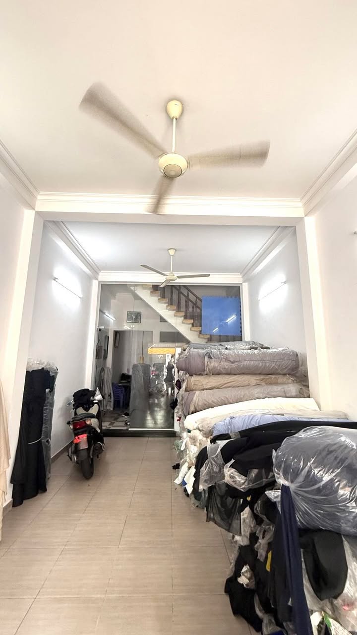 FrontHouse mặt tiền đường Luỹ Bán Bích, Tân Phú 57m² giá 18.5 tỷ - Kinh doanh sầm uất!